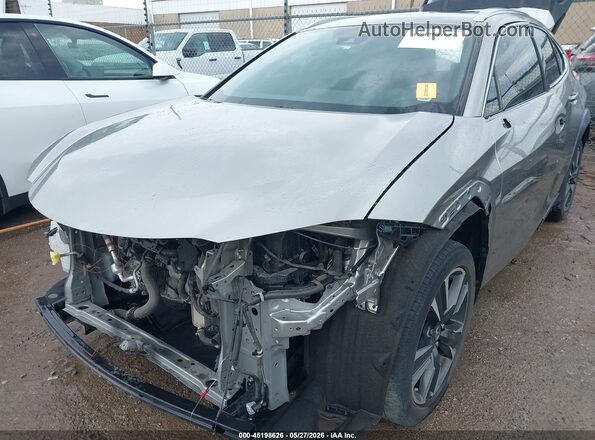 JTHY3JBH5K2017465 2019 LEXUS UX 200 Silver Front view