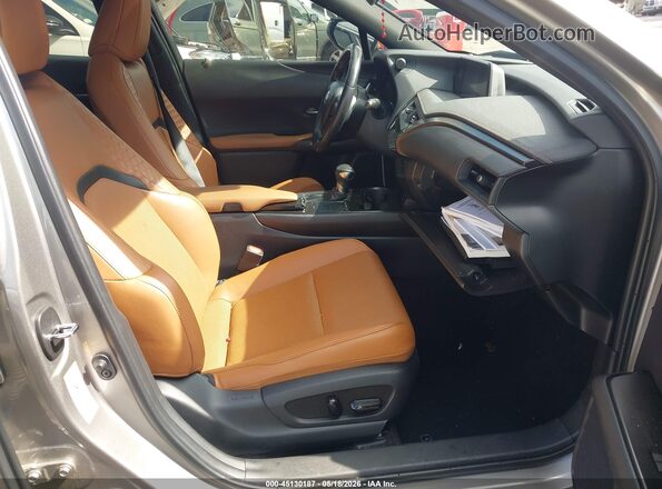 JTHY3JBHXK2007997 2019 LEXUS UX 200 Gray წინა სალონის ხედი