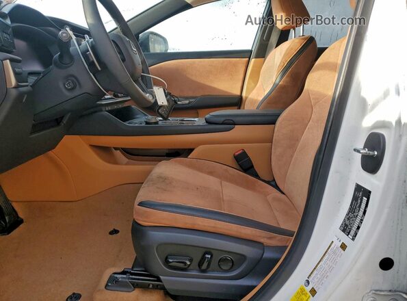 JTJAAAAB1RA025274 2024 LEXUS RZ Белый Вид салона спереди