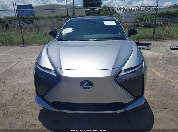 JTJABABB6SA010481 2025 LEXUS RZ 300E Silver Widok wnętrza z tyłu