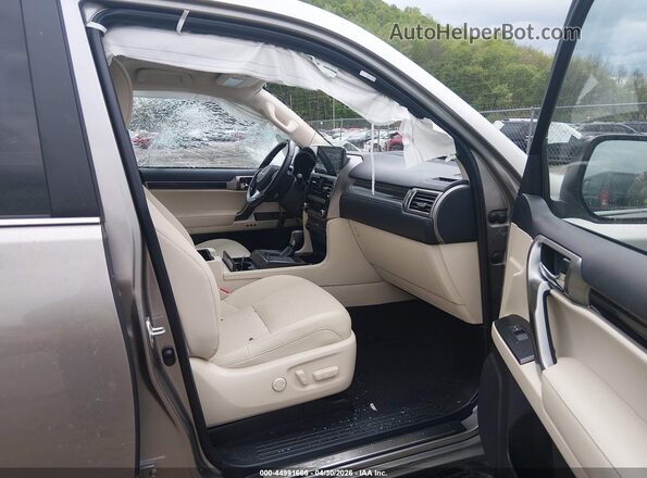 JTJAM7BX6P5341702 2023 LEXUS GX 460 Gray Вид салону спереду