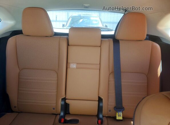 JTJDARDZ6M5024062 2021 LEXUS NX White Widok tylnych siedzeń