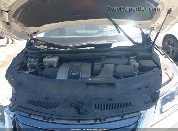 JTJDGKCAXJ2000653 2018 LEXUS RX 450HL White Widok z tyłu