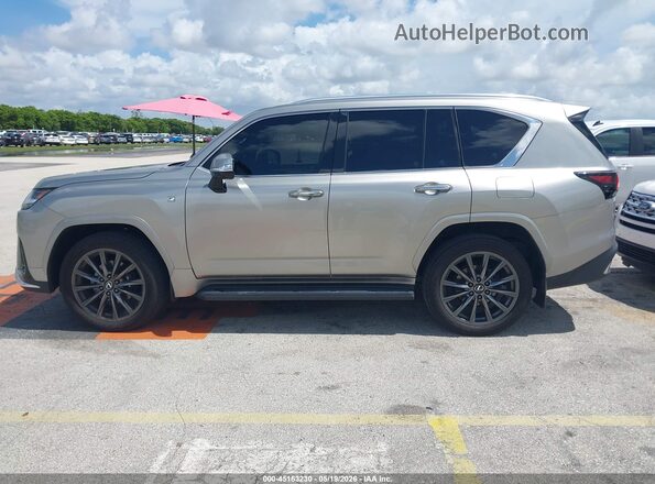 JTJMB7CX0R4050672 2024 LEXUS LX Silver Панорамний вид салону 360°