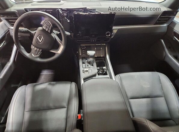 JTJTBCDX5R5034545 2024 LEXUS GX Green Dashboard view