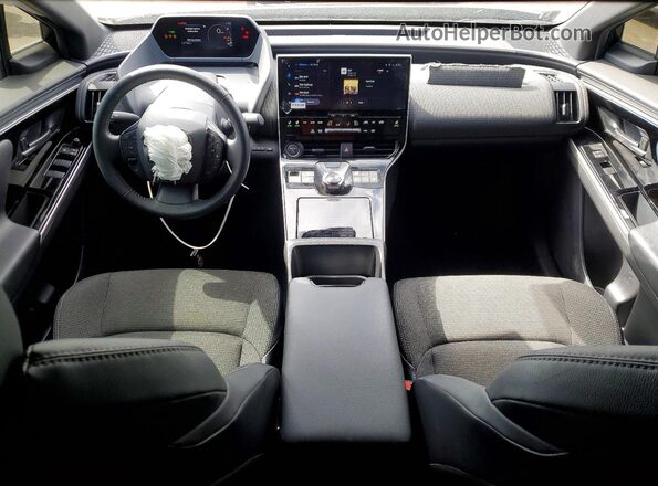 JTMAAAAA1SA056038 2025 TOYOTA BZ4X Black Widok deski rozdzielczej