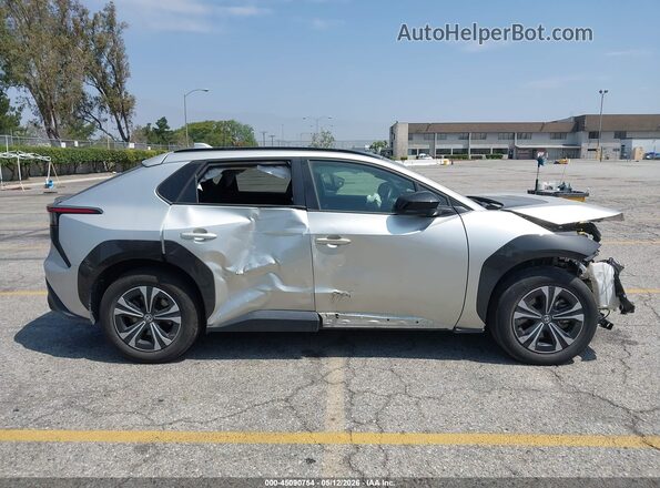 JTMAAAAA2RA040781 2024 TOYOTA LE Silver Rear interior view