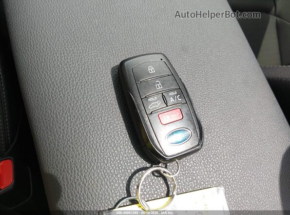 JTMABABA9SA093639 2025 SUBARU SOLTERRA Gray Vista del salpicadero