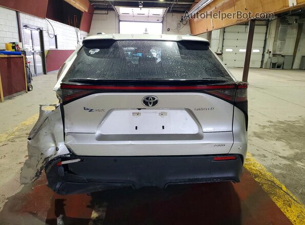 JTMABACA4PA039025 2023 TOYOTA BZ4X Silver Հետևի տեսք