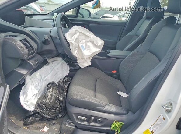 JTMABACAXRA085252 2024 TOYOTA BZ4X White 