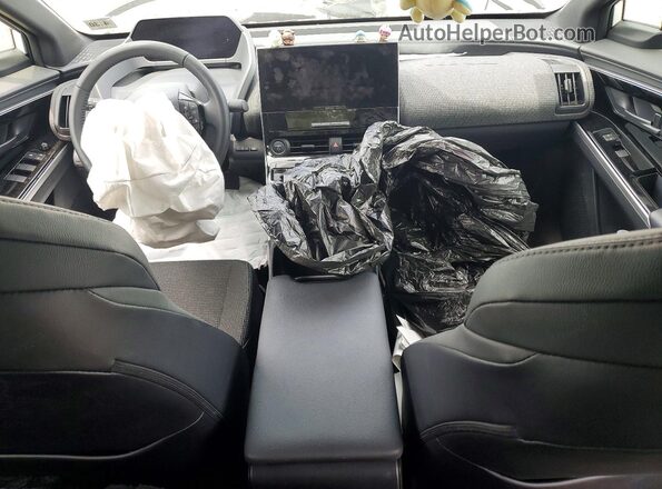 JTMABACAXRA085252 2024 TOYOTA BZ4X White 
