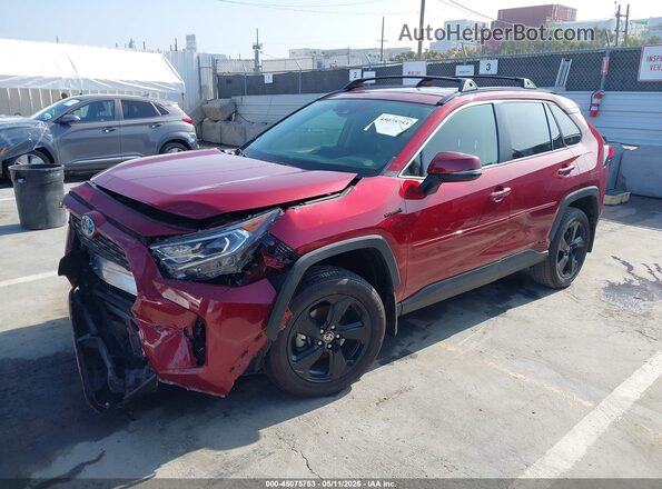 JTMB6RFV6MD034988 2021 TOYOTA LE Red წინა მარცხენა ხედი სამი მეოთხედიდან