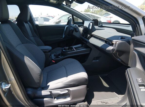 JTMBCAEB3TA008933 2026 TOYOTA BZ Gray Вид салону спереду