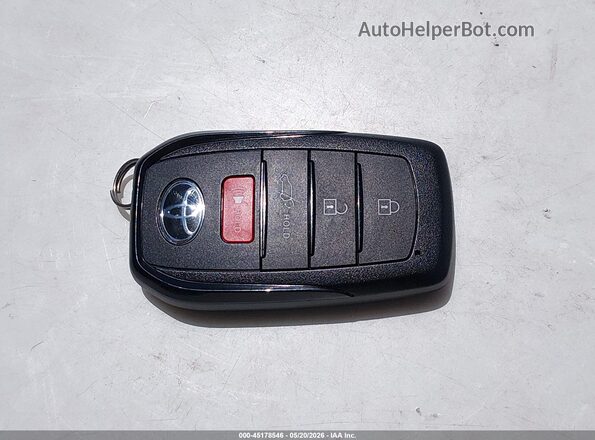 JTMBCAEB3TA008933 2026 TOYOTA BZ Gray Вид панелі приладів