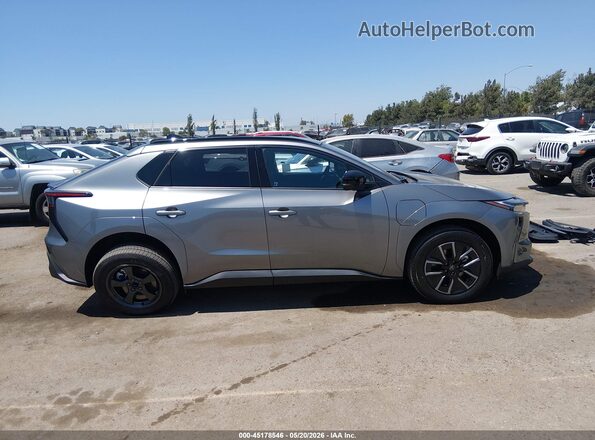 JTMBCAEB3TA008933 2026 TOYOTA BZ Gray Панорамний вид салону 360°