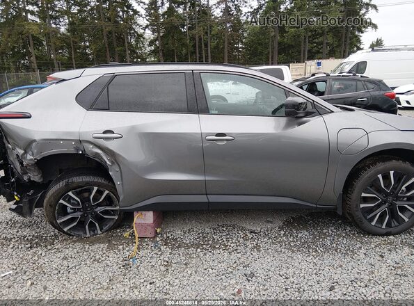 JTMBDAFB6TA001793 2026 TOYOTA BZ Gray Սալոնի հետևի տեսք