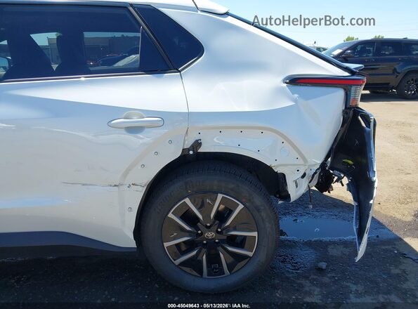 JTMBFAEB5TA005409 2026 TOYOTA LE White Front view