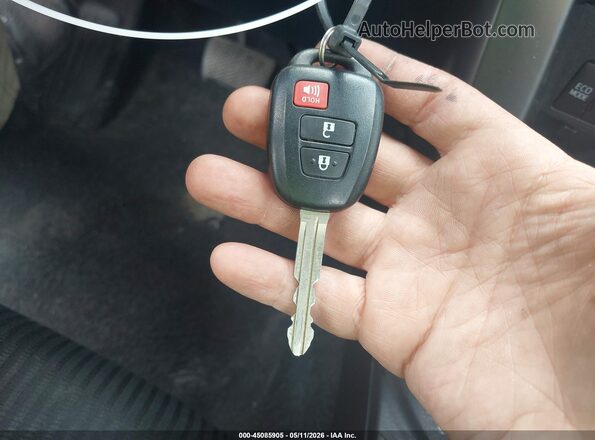 JTMBFREV1JJ740443 2018 TOYOTA LE Blue Widok deski rozdzielczej