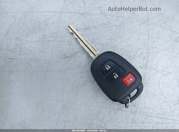 JTMBFREV2GJ073746 2016 TOYOTA RAV4 Blue Widok deski rozdzielczej