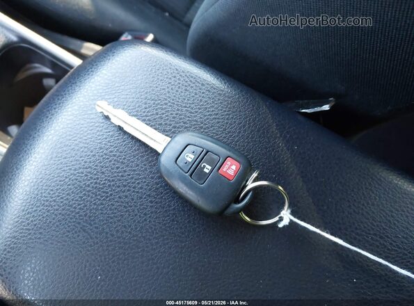 JTMBFREV5HJ144004 2017 TOYOTA RAV4 Blue წინა პანელის ხედი