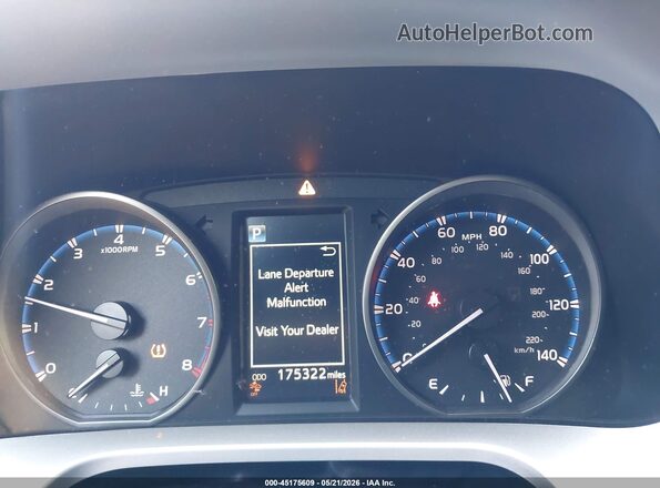 JTMBFREV5HJ144004 2017 TOYOTA RAV4 Blue უკანა სავარძლების ხედი