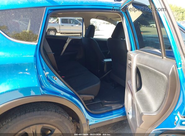 JTMBFREV5HJ144004 2017 TOYOTA RAV4 Blue VIN კოდის სტიკერის ხედი