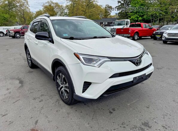 JTMBFREV8JJ219977 2018 TOYOTA RAV4 White 