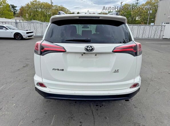 JTMBFREV8JJ219977 2018 TOYOTA RAV4 White 