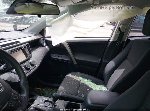 JTMBFREV9JJ218112 2018 TOYOTA LE Silver Vista interior delantera