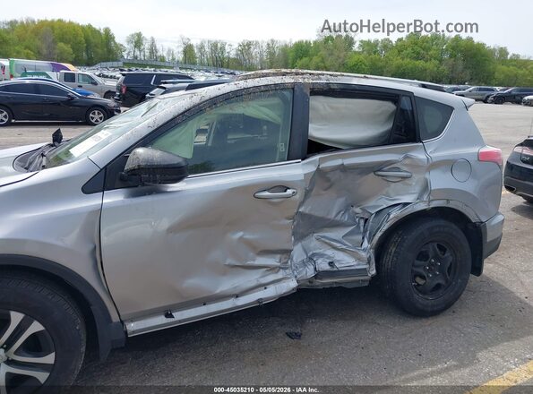 JTMBFREV9JJ218112 2018 TOYOTA LE Silver Vista frontal