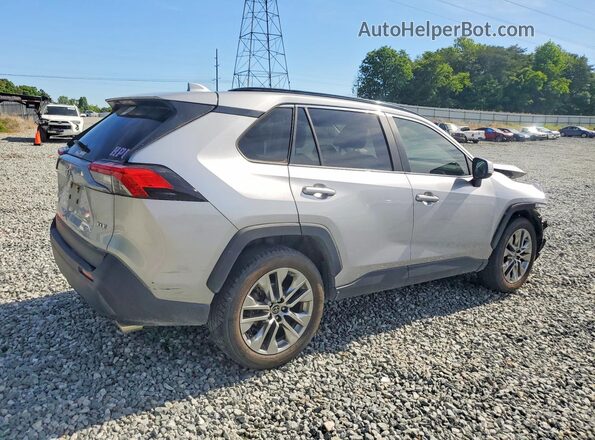 JTMC1RFV0KJ003480 2019 TOYOTA RAV4 Silver Rear right