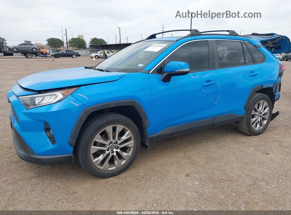 JTMC1RFV9MD079491 2021 TOYOTA LE Blue Առջևի ձախ երեք քառորդ տեսարան