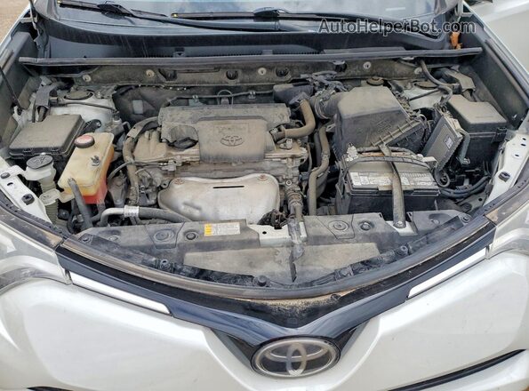 JTMDFREV0GJ061961 2016 TOYOTA RAV4 White 