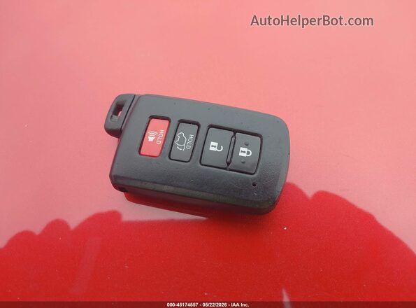 JTMDFREV2HJ145572 2017 TOYOTA RAV4 Red Vista del salpicadero