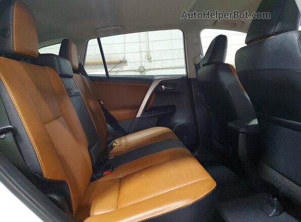 JTMDJREV3HD121908 2017 TOYOTA RAV4 Белый 