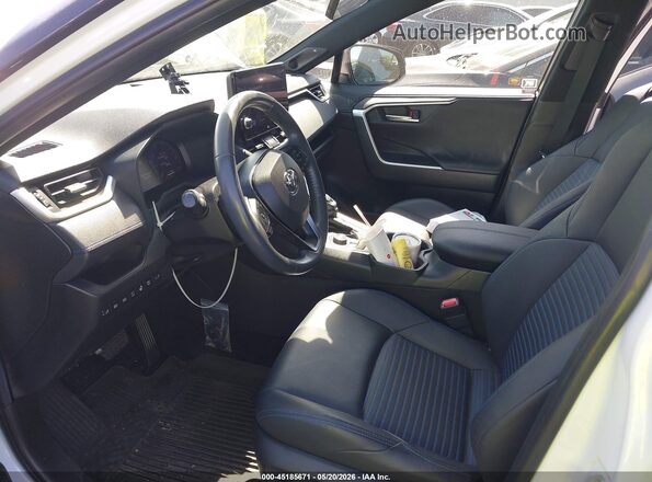 JTME6RFV4RD552098 2024 TOYOTA RAV4 HYBRID White Вид салону спереду