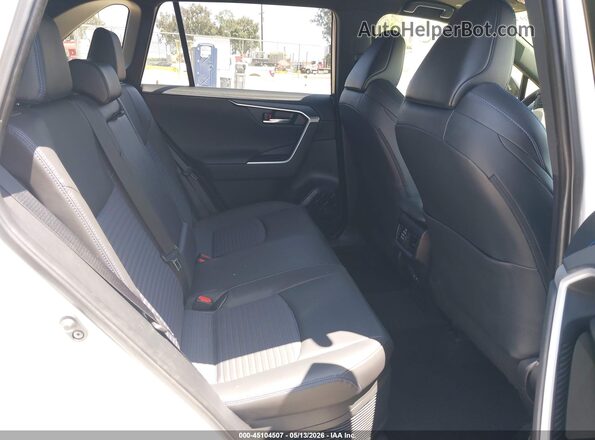 JTME6RFV8RJ060529 2024 TOYOTA RAV4 HYBRID White VIN კოდის სტიკერის ხედი