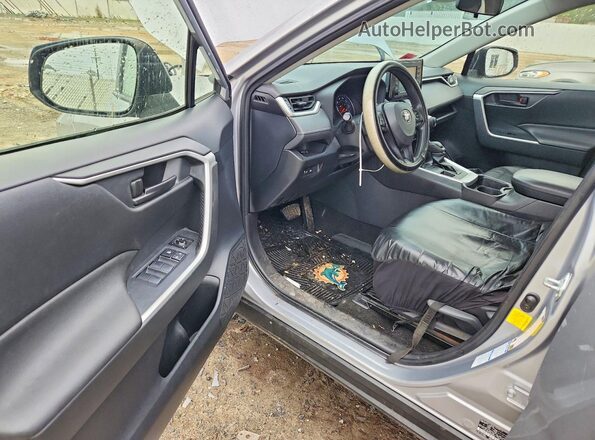 JTMF1RFV1KD028903 2019 TOYOTA RAV4 Silver 