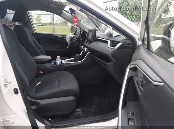 JTMF1RFV8KD037582 2019 TOYOTA RAV4 White Front interior view