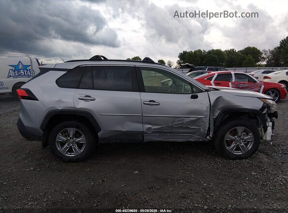 JTMLWRFV1SD347450 2025 TOYOTA RAV4 HYBRID Silver Widok wnętrza z tyłu