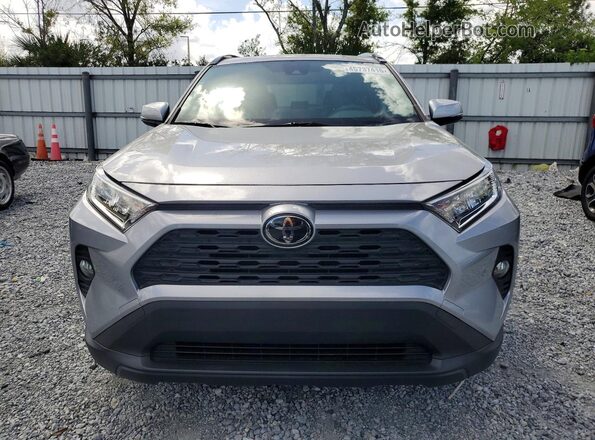 JTMP1RFV4KD523925 2019 TOYOTA RAV4 Silver Դիմացի տեսք