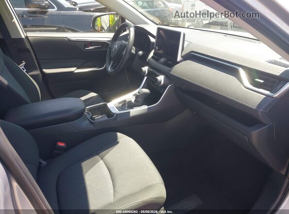 JTMP1RFV5PD101668 2023 TOYOTA LE Gray Widok wnętrza z przodu