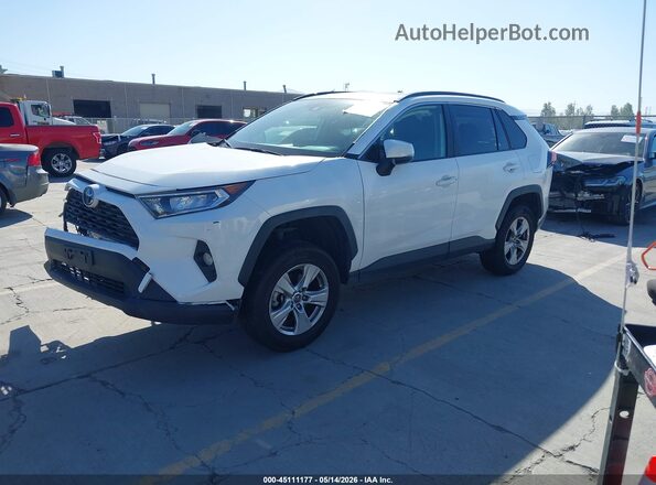 JTMP1RFVXKD500892 2019 TOYOTA LE White Front left