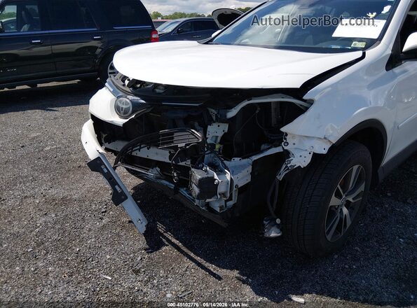 JTMRFREV2JJ178034 2018 TOYOTA LE White Вид спереду