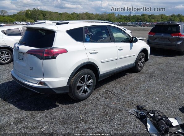 JTMRFREV2JJ178034 2018 TOYOTA LE White Задня права чверть