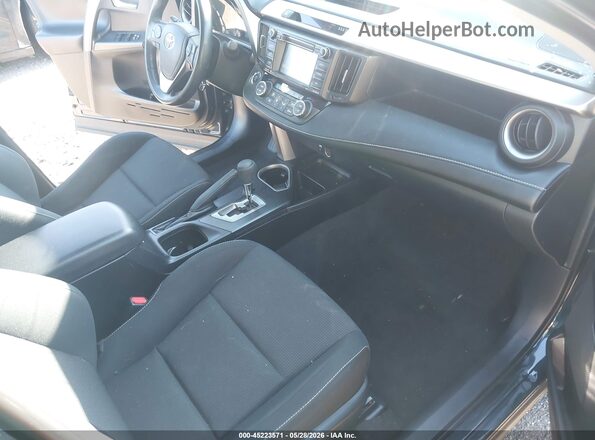 JTMRFREV3HD220493 2017 TOYOTA RAV4 Blue Вид салону спереду