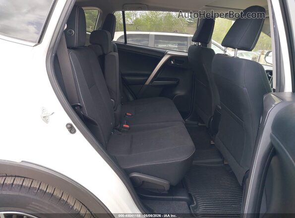 JTMRFREV4HJ706666 2017 TOYOTA LE White 