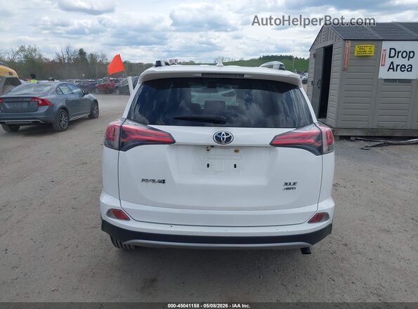 JTMRFREV4HJ706666 2017 TOYOTA LE White 