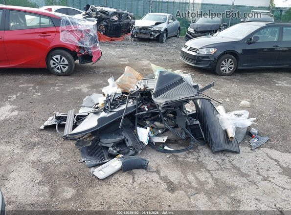 JTMRFREV5JJ198830 2018 TOYOTA LE Gray 