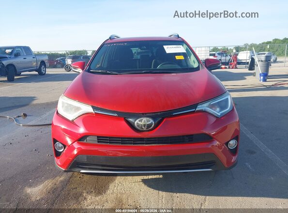 JTMRFREV7HJ157075 2017 TOYOTA RAV4 Red Vista del cuadro de instrumentos